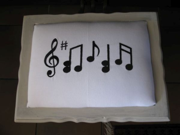 Aljay Mini Set 17 Notable Music with Quilted Musical Runner -6