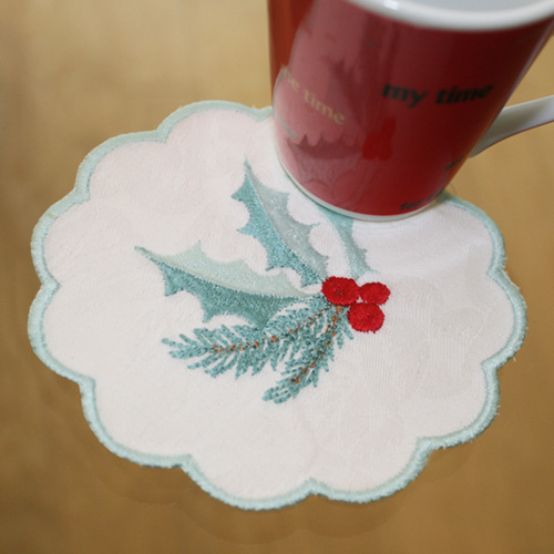 Table Runner December with Coaster-5