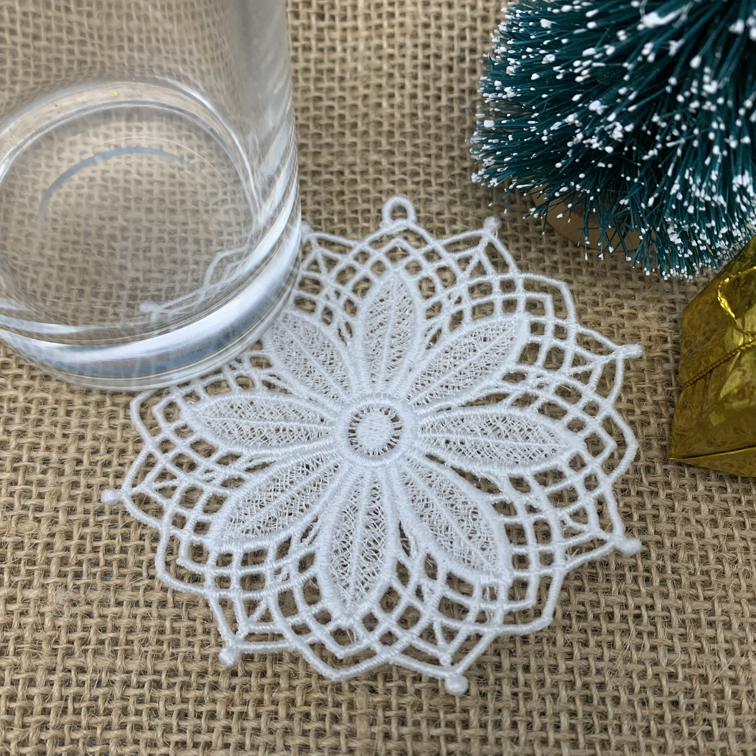 FSL Snowflake Doily 3-7