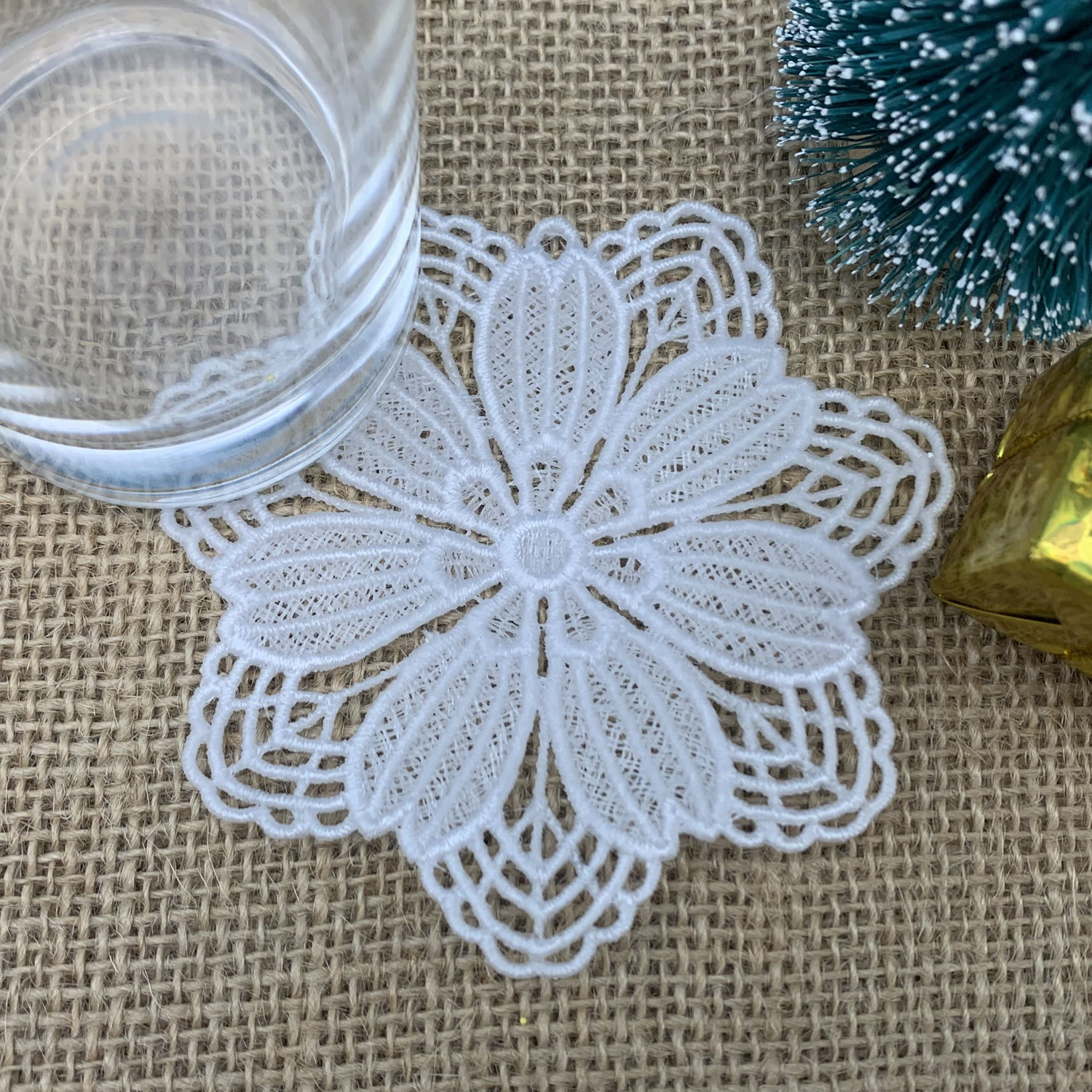 FSL Snowflake Doily 3-10
