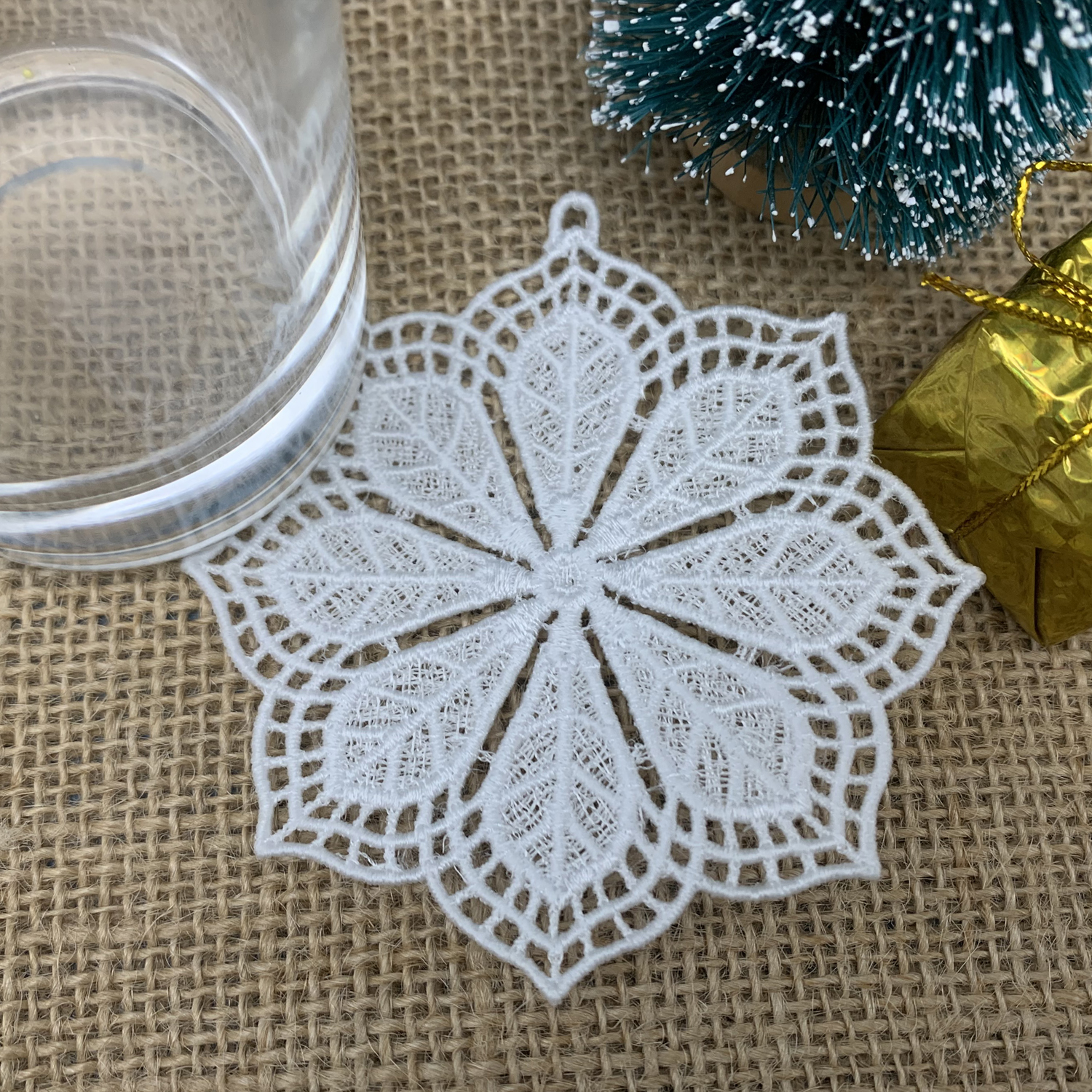 FSL Snowflake Doily 3-12