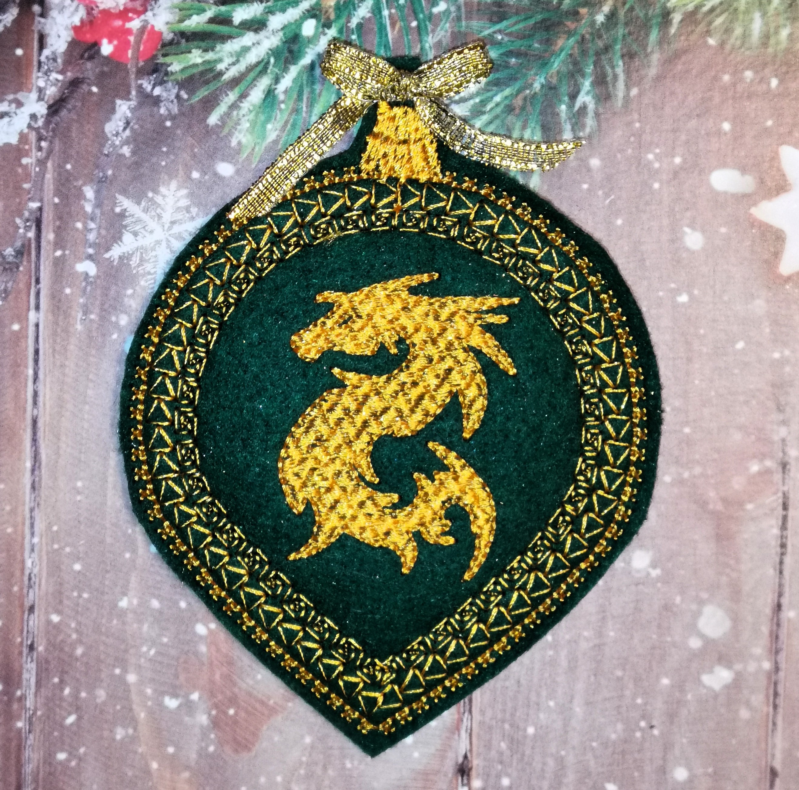 ITH Project Felt Christmas Tree Decoration, Dragon
