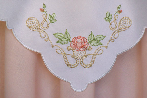 Fabulous Rose Tablecloth -6
