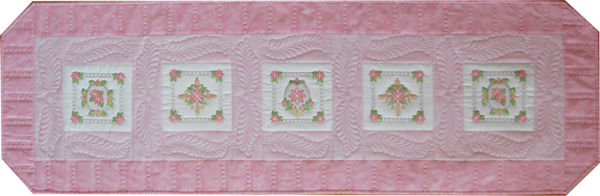 Quilted Daisies and Feathers Table Setting-6