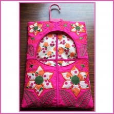 Floral Applique Laundry Pegs Bag -3