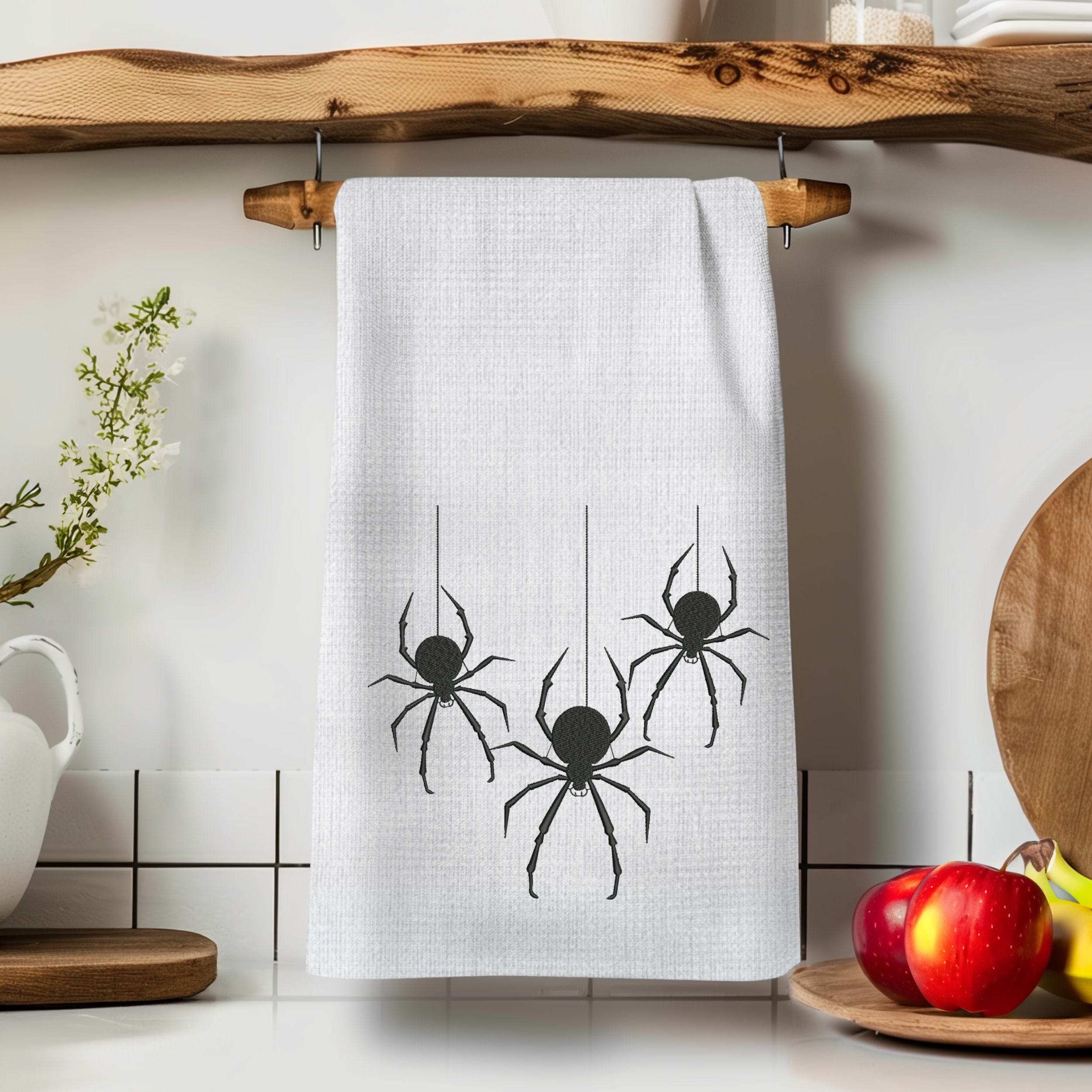 3 Spooky Halloween Spiders-7