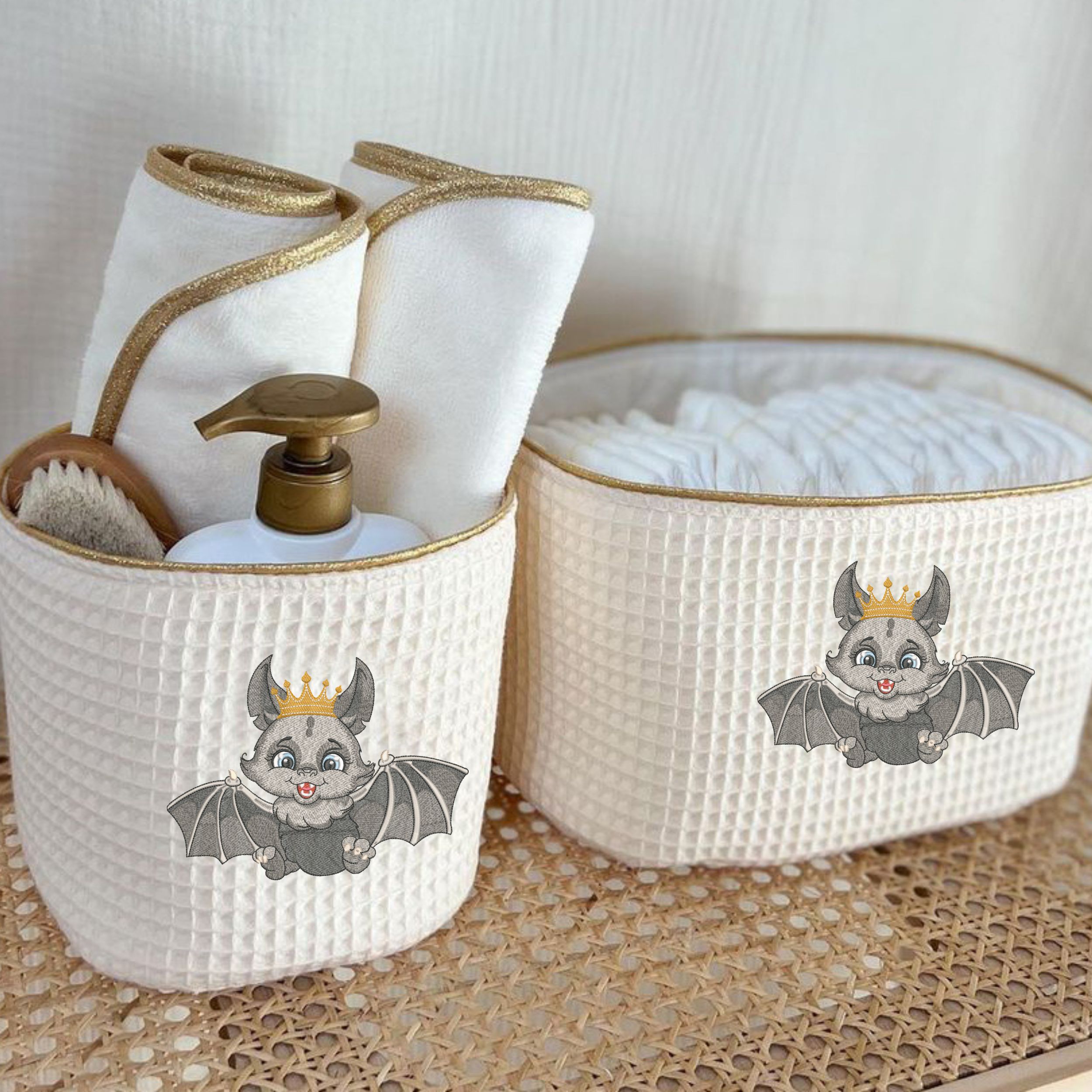 Cute Baby Bat King-10