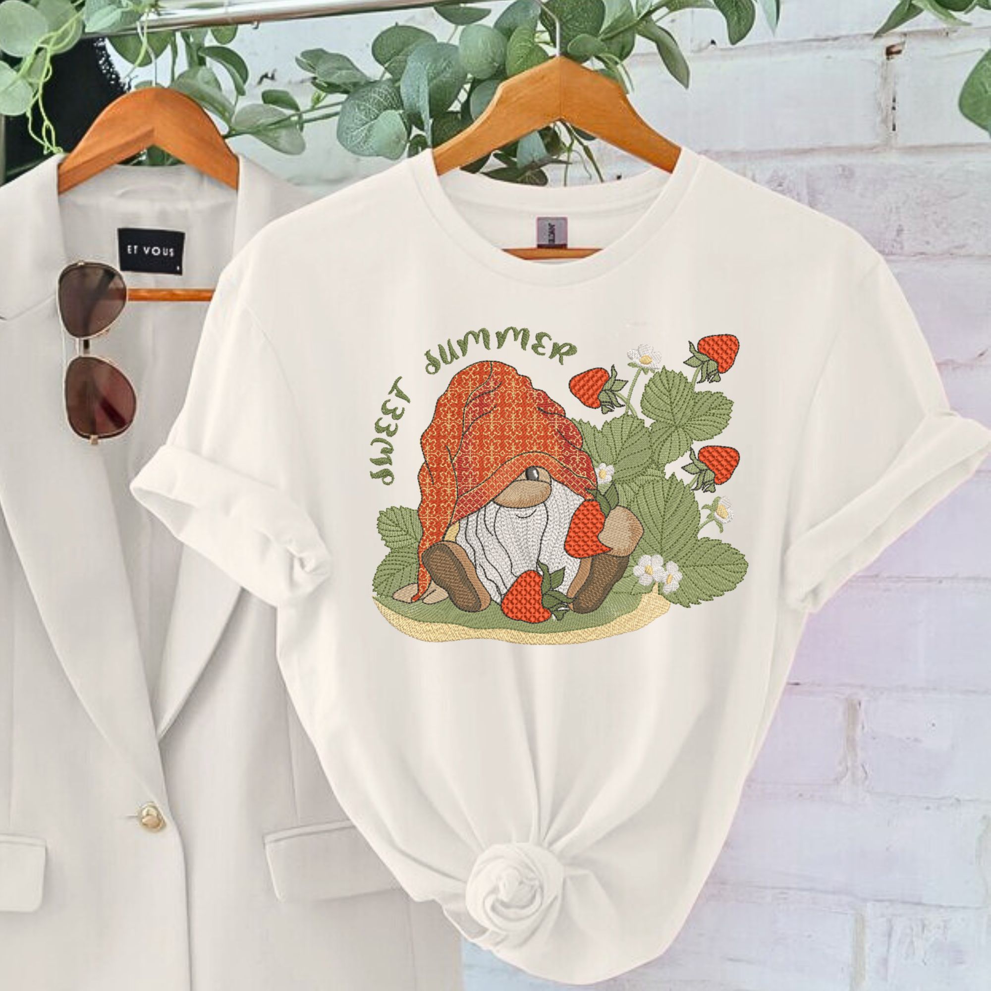 Cute Summer Gnome with Strawberry-10