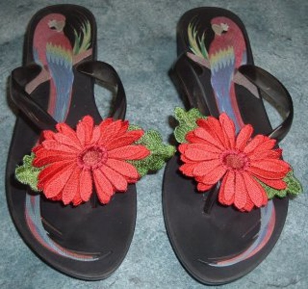 3-D Gerberas & Daisies    -7