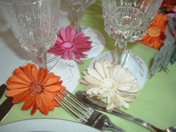 3-D Gerberas & Daisies    -10