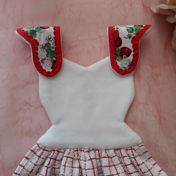 Vintage Apron Towel Topper-5