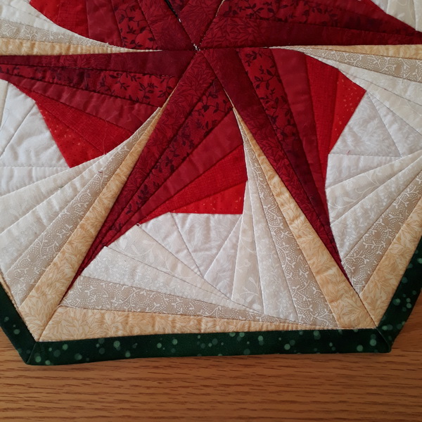 Christmas Star Quilted Table Runner-6