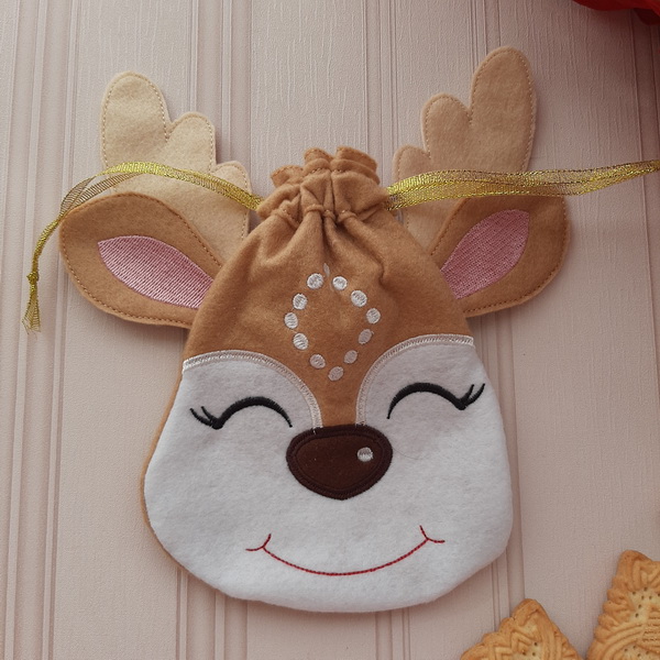 Reindeer Drawstring Bags-6