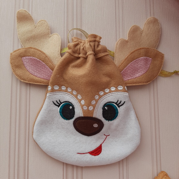 Reindeer Drawstring Bags-9