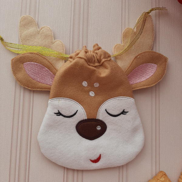 Reindeer Drawstring Bags-10