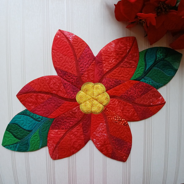 Quilted Poinsettia Table Topper-4