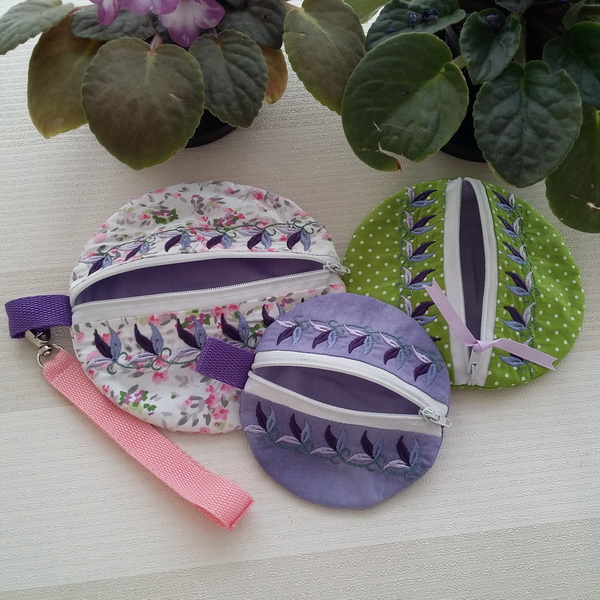 ITH Circular Zipped Purses-10