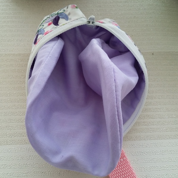 ITH Circular Zipped Purses-13