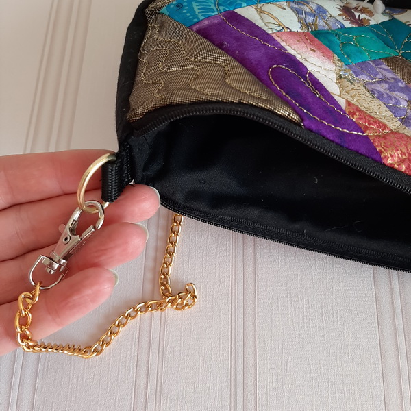 IHQ Log Cabin Clutch-7