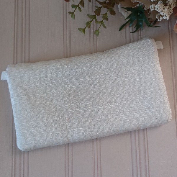 Feathers Quilted Zipper Purse-6