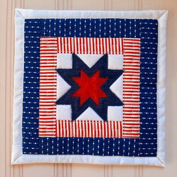ITH Quilted Star Potholders-8