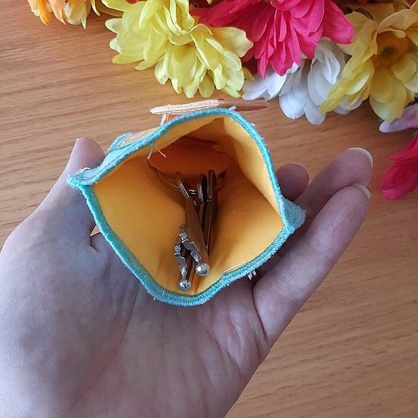 Retractable Key-Holder