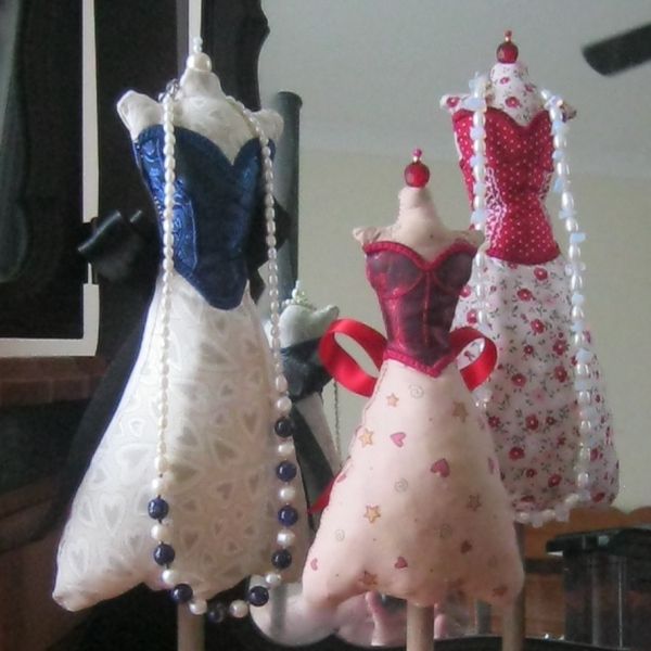ITH Victorian Mannequins-4
