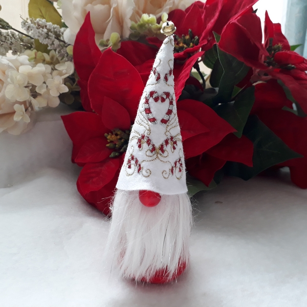 6 Gnomes of Christmas-12