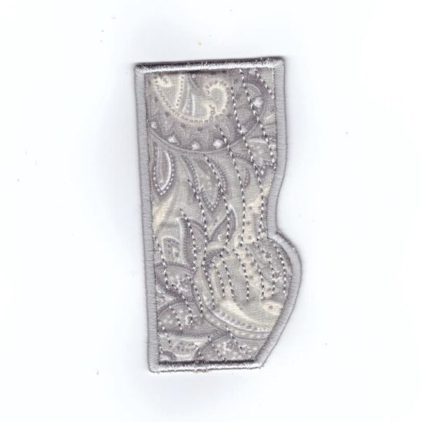 ITH Cuddly Bunny Doily-13