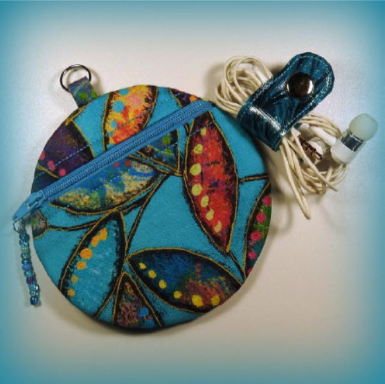 Crafty Crow Creations, earbuds pod