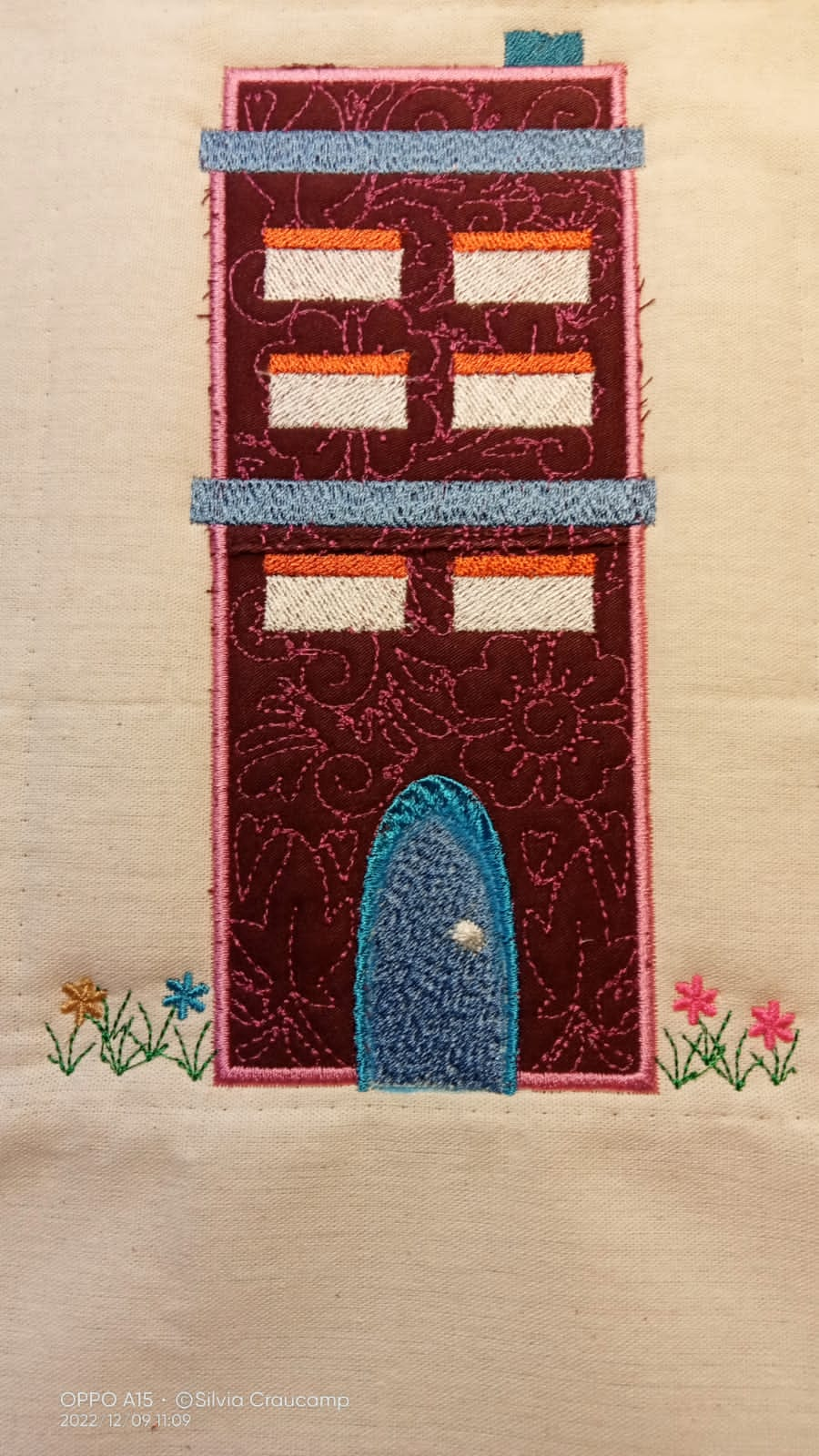 Applique House 3