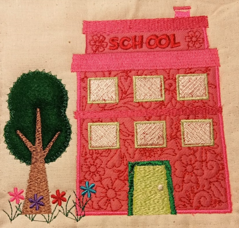 Applique House 5