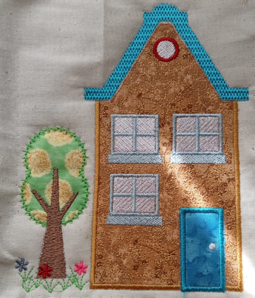 Applique House 6