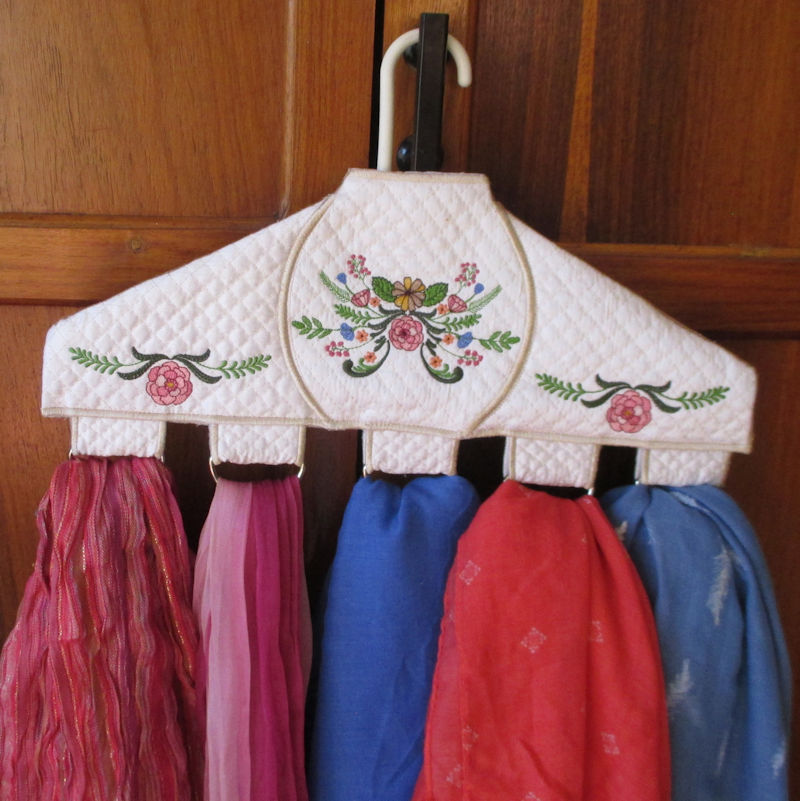 Scarf Hanger-3