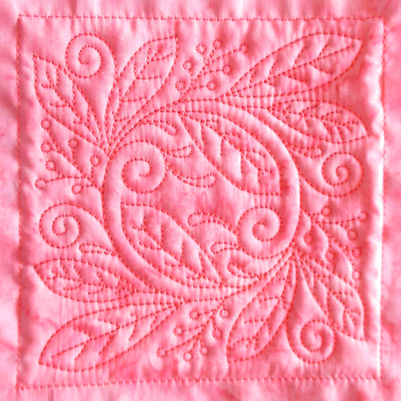Circle of Leaves Quilt Runner-9