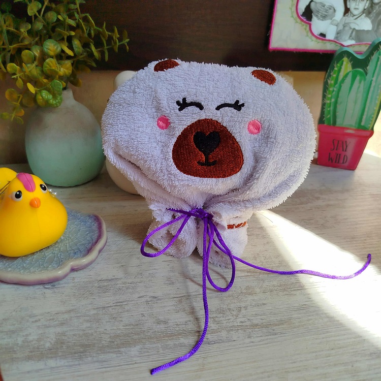 ITH Fluffy Candy Holder Bear