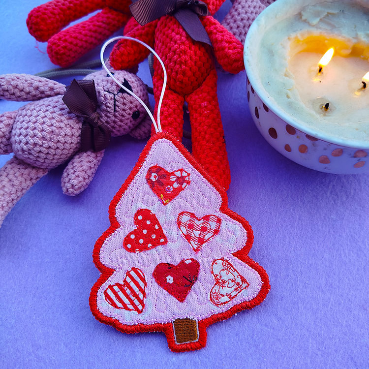 ITH Valentines Tree Ornament