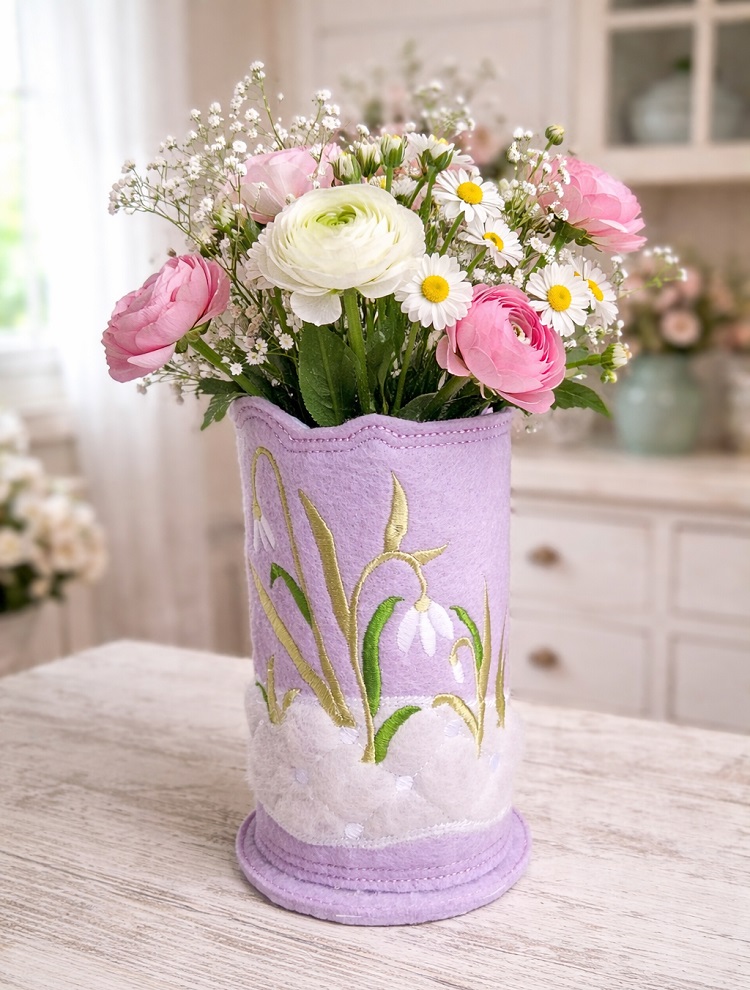 ITH Snowdrops Vase