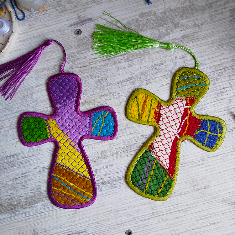 ITH Make Your Own Fabric - Cross Bookmark