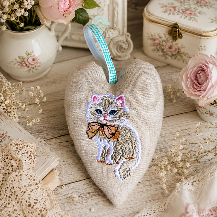 ITH Kitty With A Bow Stuffed Heart
