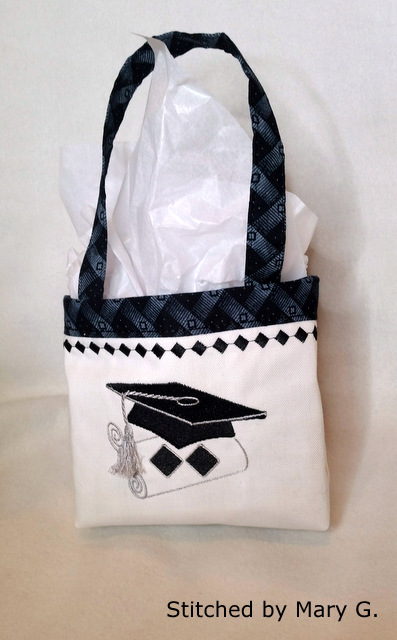 Graduate Gift Bag -4