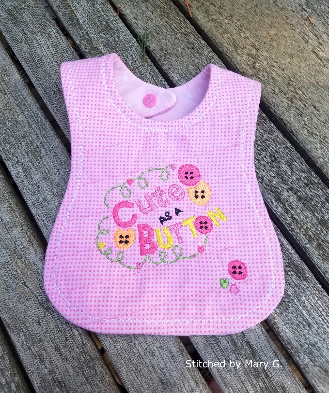 Cute Button Bibs (XL hoops) OregonPatchWorks