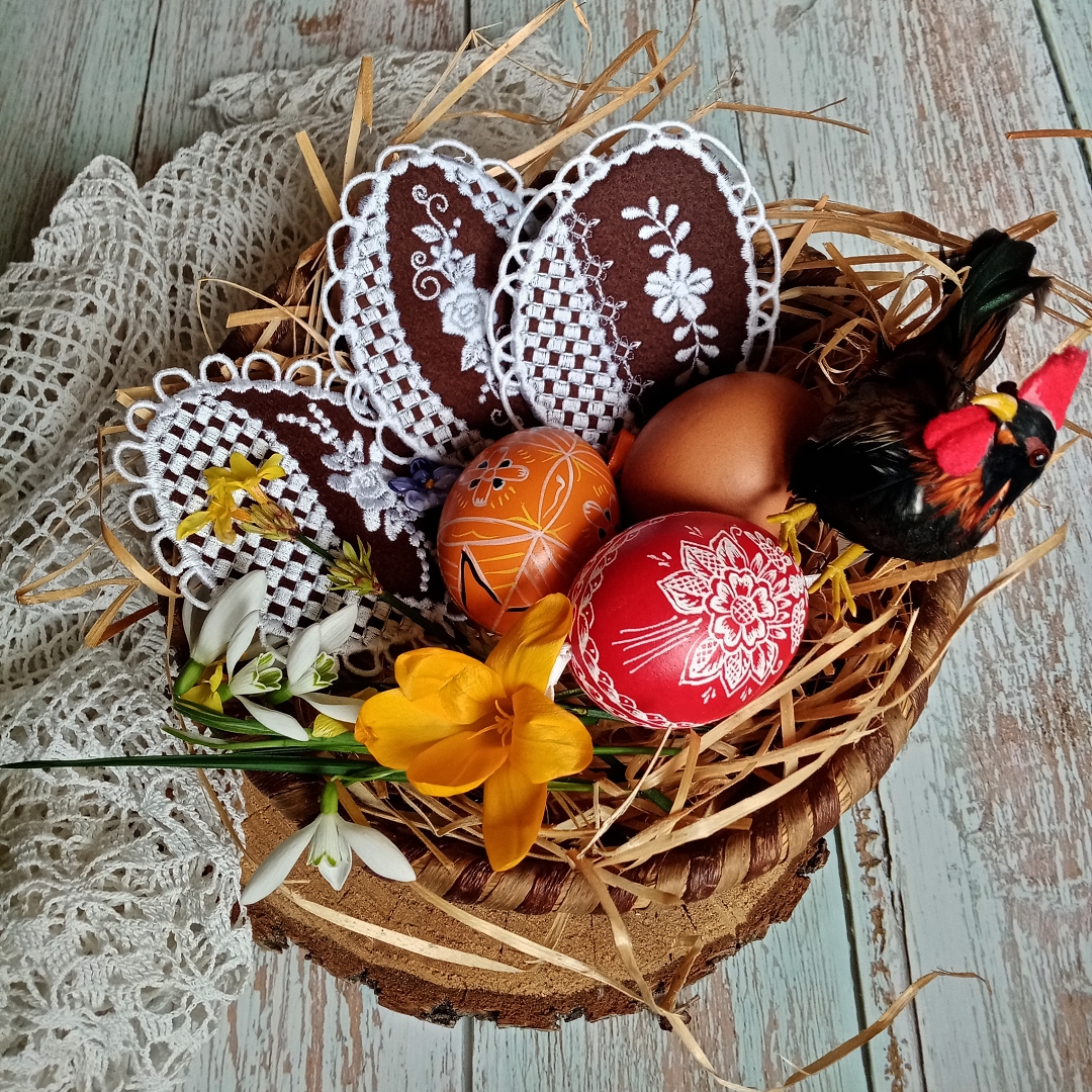 gingerbread easter egg decoration free standing lace felt flower floral cookie spring holiday