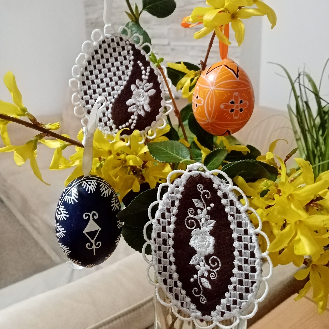 gingerbread easter egg decoration free standing lace felt flower floral cookie spring holiday