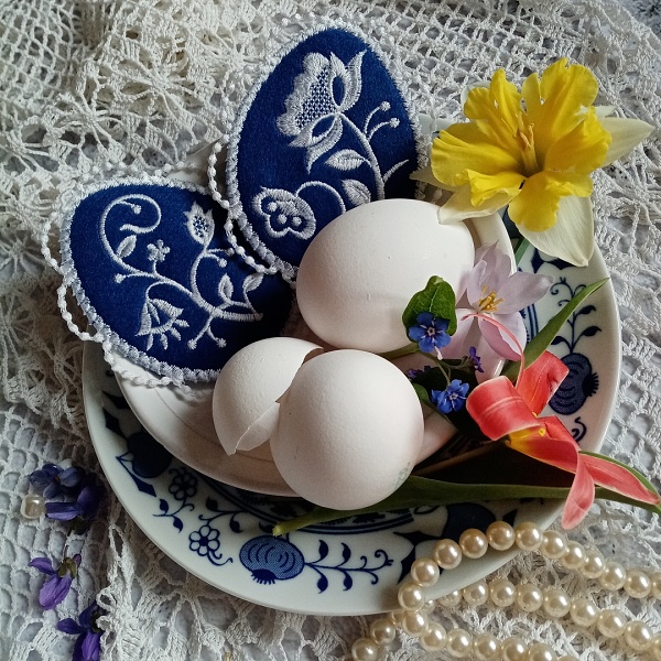 Blue Folk Eggs-4