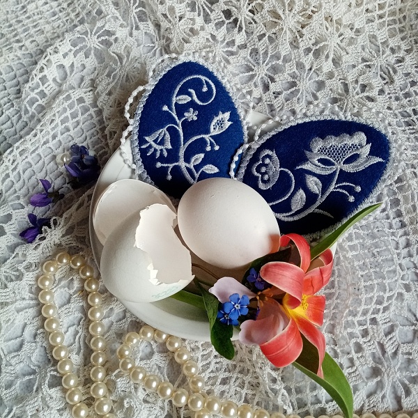 Blue Folk Eggs-5